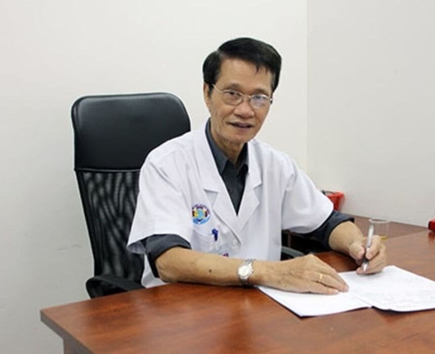 Bác sĩ Hà Văn Hương 