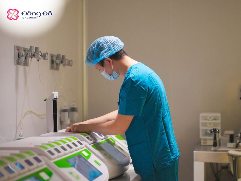 Đông Đô IVF Center sở hữu hệ thống tủ nuôi phôi timelapse kết hợp trí tuệ nhân tạo (AI)